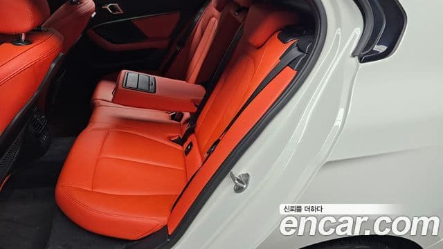 BMW 1 Series 2022 — Şəkil 19/20