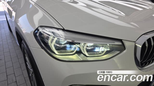 BMW X3 2020 — Photo 31/32