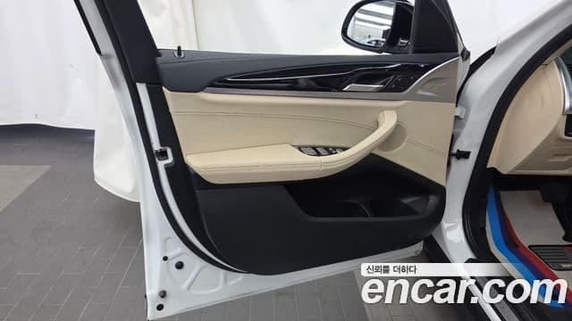 BMW X3 2020 — Photo 27/32