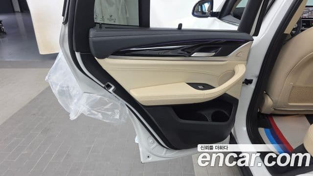 BMW X3 2020 — Photo 19/32