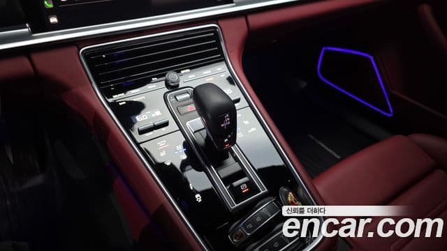 Porsche Panamera 2023 — Şəkil 9/20
