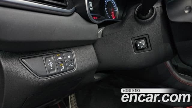 Genesis G70 2018 — ფოტო 3/35