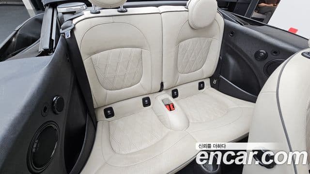 Mini Cooper S Convertible 2022 — Фото 11/20