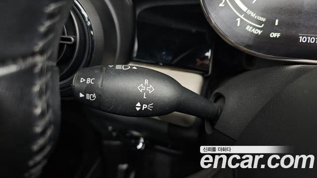 Mini Cooper S Convertible 2022 — Photo 28/31