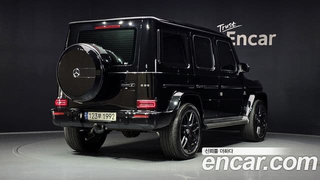 Mercedes-Benz G-Class 2021 — Photo 14/32