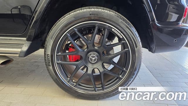 Mercedes-Benz G-Class 2021 — Photo 27/32