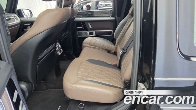 Mercedes-Benz G-Class 2021 — Photo 23/32