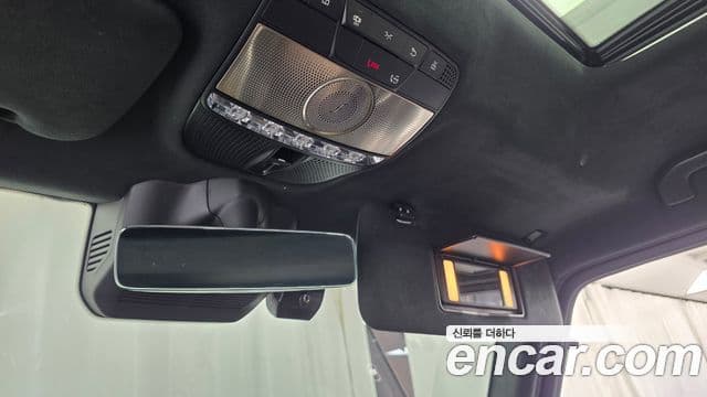 Mercedes-Benz G-Class 2021 — Photo 6/32