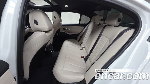 BMW 3 Series 2025 — ფოტო 12/20