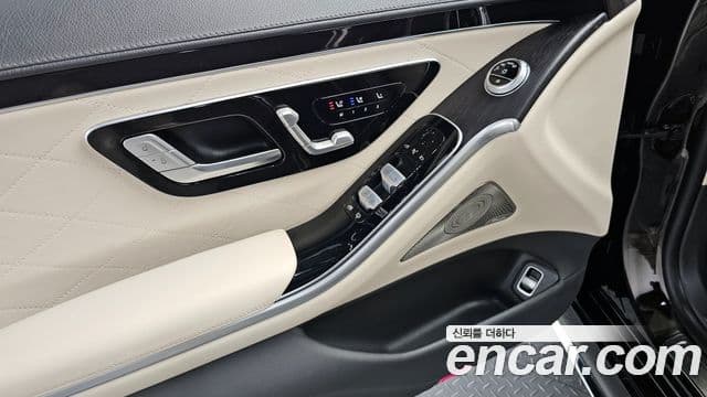 Mercedes-Benz S-Class 2023 — ფოტო 19/20