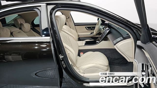 Mercedes-Benz S-Class 2023 — Photo 14/30