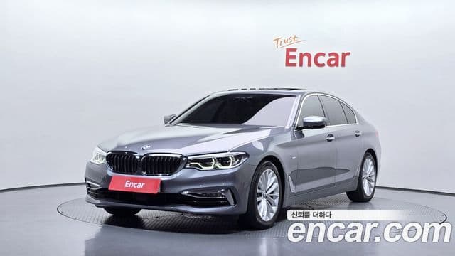 BMW 5 Series 2018 — Şəkil 1/20