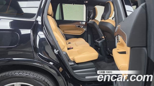 Volvo XC90 2019 — ფოტო 11/20