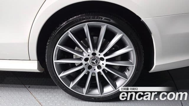 Mercedes-Benz E-Class 2019 — Şəkil 5/20