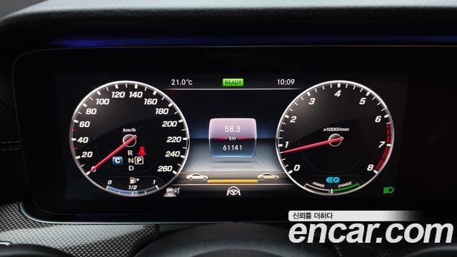 Mercedes-Benz E-Class 2019 — Şəkil 8/20