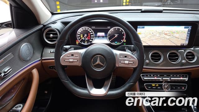Mercedes-Benz E-Class 2019 — Şəkil 13/20