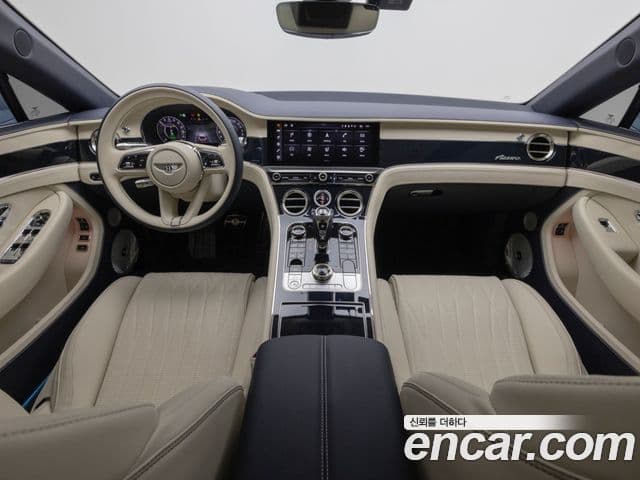Bentley Continental GT 2025 — Şəkil 6/19