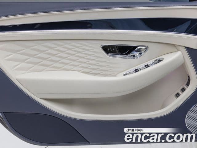 Bentley Continental GT 2025 — Şəkil 13/19