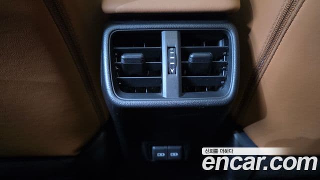 Lexus UX250h 2021 — ფოტო 20/20