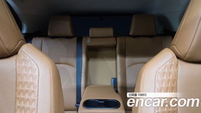 Lexus UX250h 2021 — Photo 14/30
