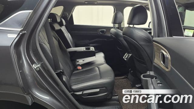 Kia Sorento 2022 — Фото 12/20
