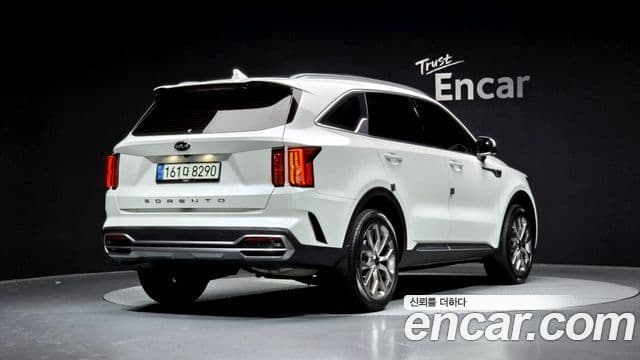 Kia Sorento 2021 — ფოტო 2/20