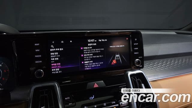 Kia Sorento 2021 — ფოტო 16/20