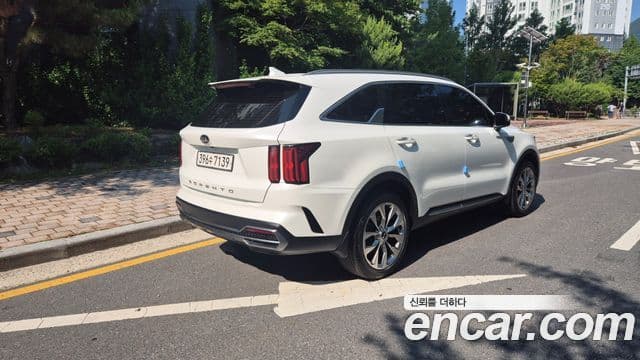 Kia Sorento 2021 — Фото 3/20