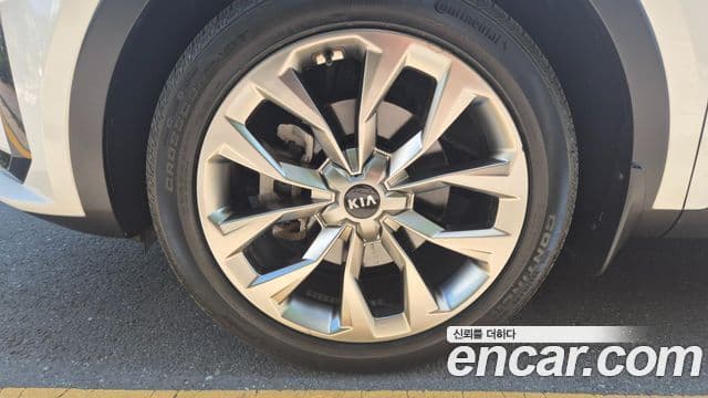Kia Sorento 2021 — Фото 4/20