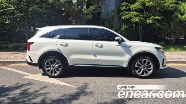 Kia Sorento 2021 — Фото 11/20