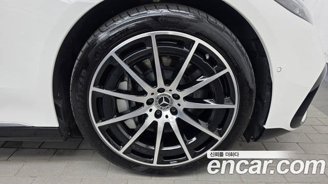 Mercedes-Benz EQS 2022 — ფოტო 26/34