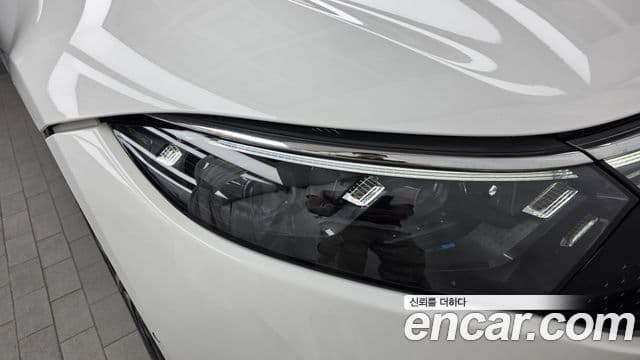 Mercedes-Benz EQS 2022 — ფოტო 25/34