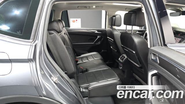 Volkswagen Tiguan Allspace 2020 — Şəkil 12/20