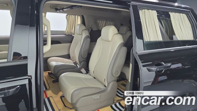 Kia Carnival 2021 — Şəkil 11/20