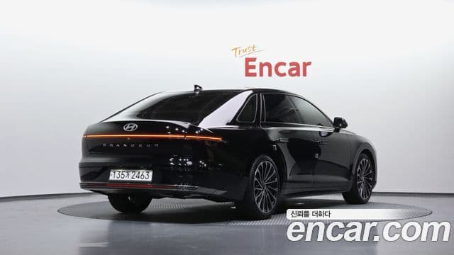 Hyundai Grandeur 2023 — ფოტო 2/20