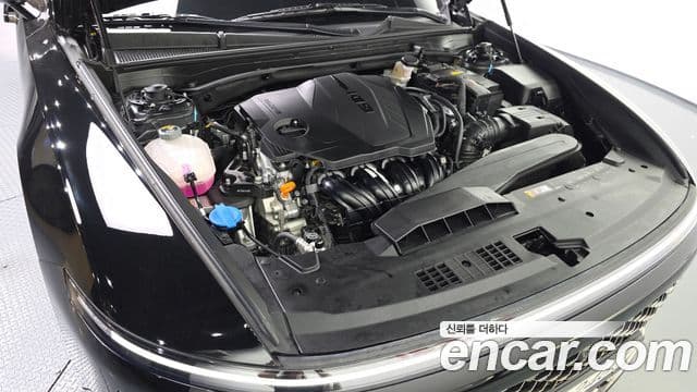 Hyundai Grandeur 2023 — ფოტო 6/20