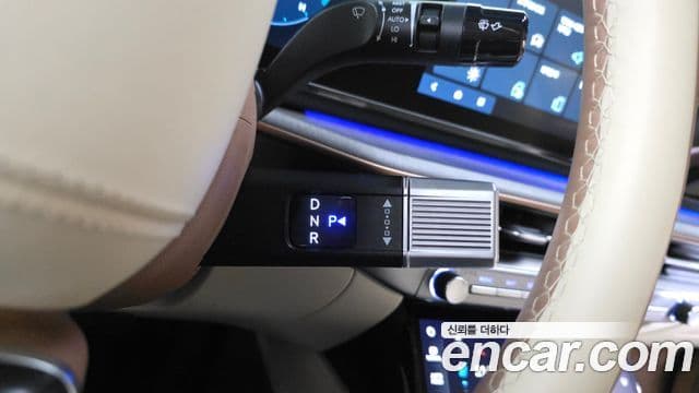 Hyundai Grandeur 2023 — ფოტო 9/20