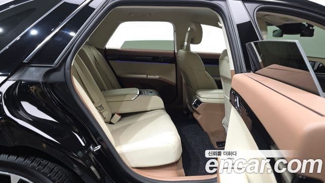 Hyundai Grandeur 2023 — ფოტო 12/20