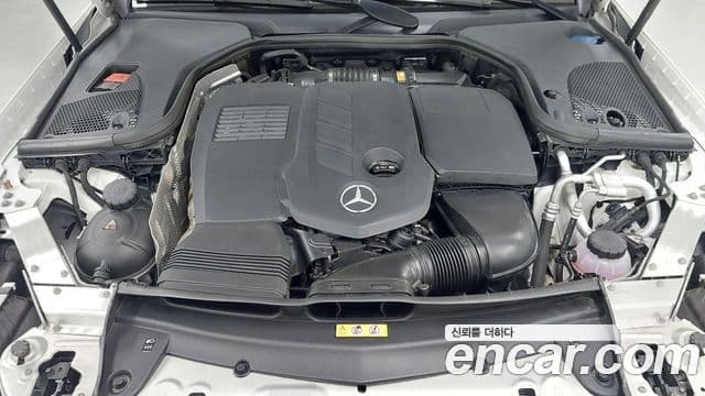 Mercedes-Benz E-Class 2022 — Şəkil 5/17