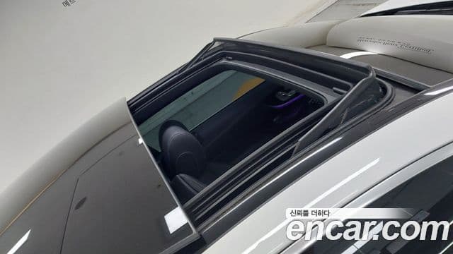 Mercedes-Benz E-Class 2022 — Şəkil 12/17