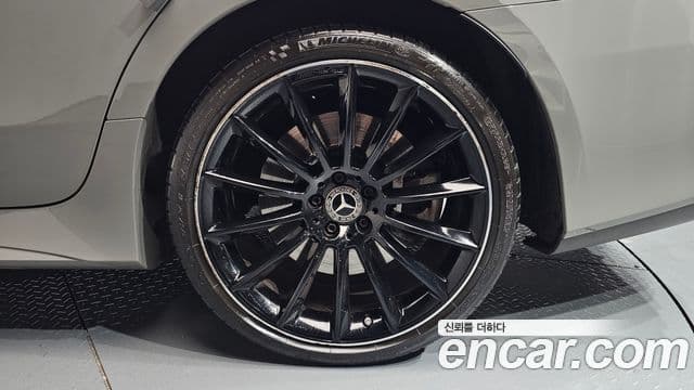 Mercedes-Benz CLS-Class 2020 — Photo 5/38