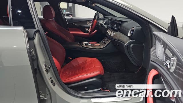 Mercedes-Benz CLS-Class 2020 — Photo 34/38