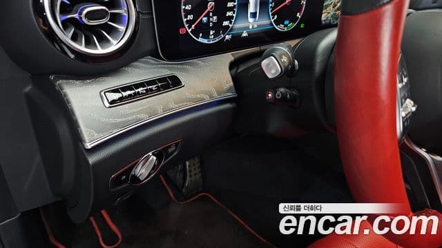Mercedes-Benz CLS-Class 2020 — Photo 9/38