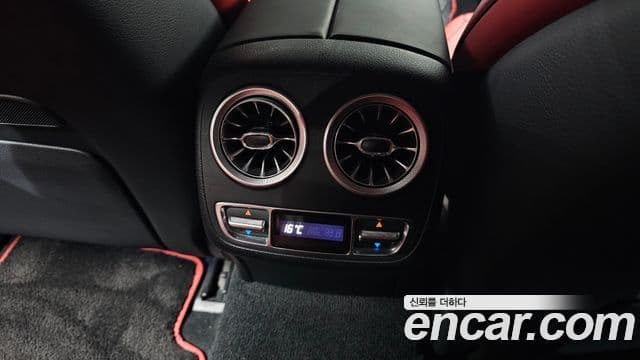 Mercedes-Benz CLS-Class 2020 — Photo 36/38