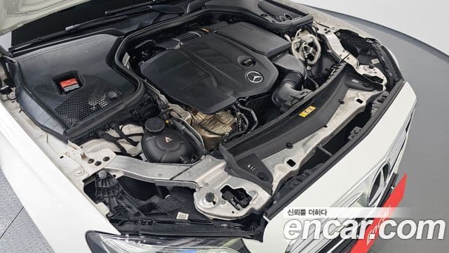 Mercedes-Benz E-Class 2019 — ფოტო 6/20