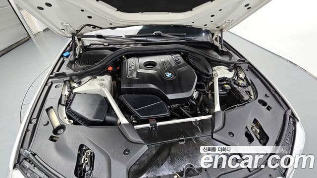 BMW 5 Series 2018 — Şəkil 7/20