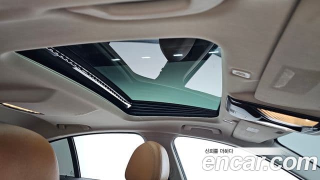 BMW 5 Series 2018 — Şəkil 14/20