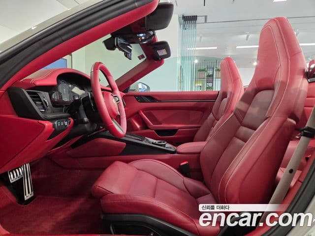 Porsche 911 2025 — Photo 17/20