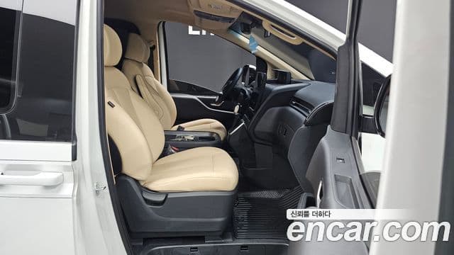 Hyundai Staria 2025 — Фото 11/20