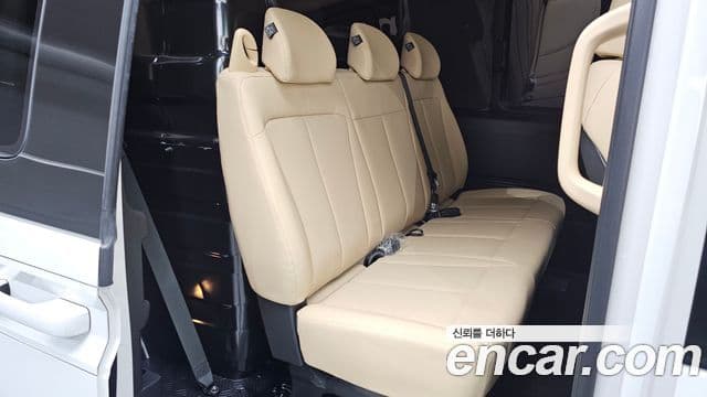 Hyundai Staria 2025 — Фото 12/20